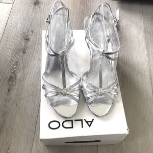 Aldo silver heels size9, super cute and brand new!